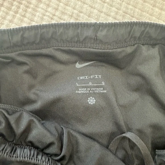 Nike Black Shorts with White Logo - Picture 4 of 5